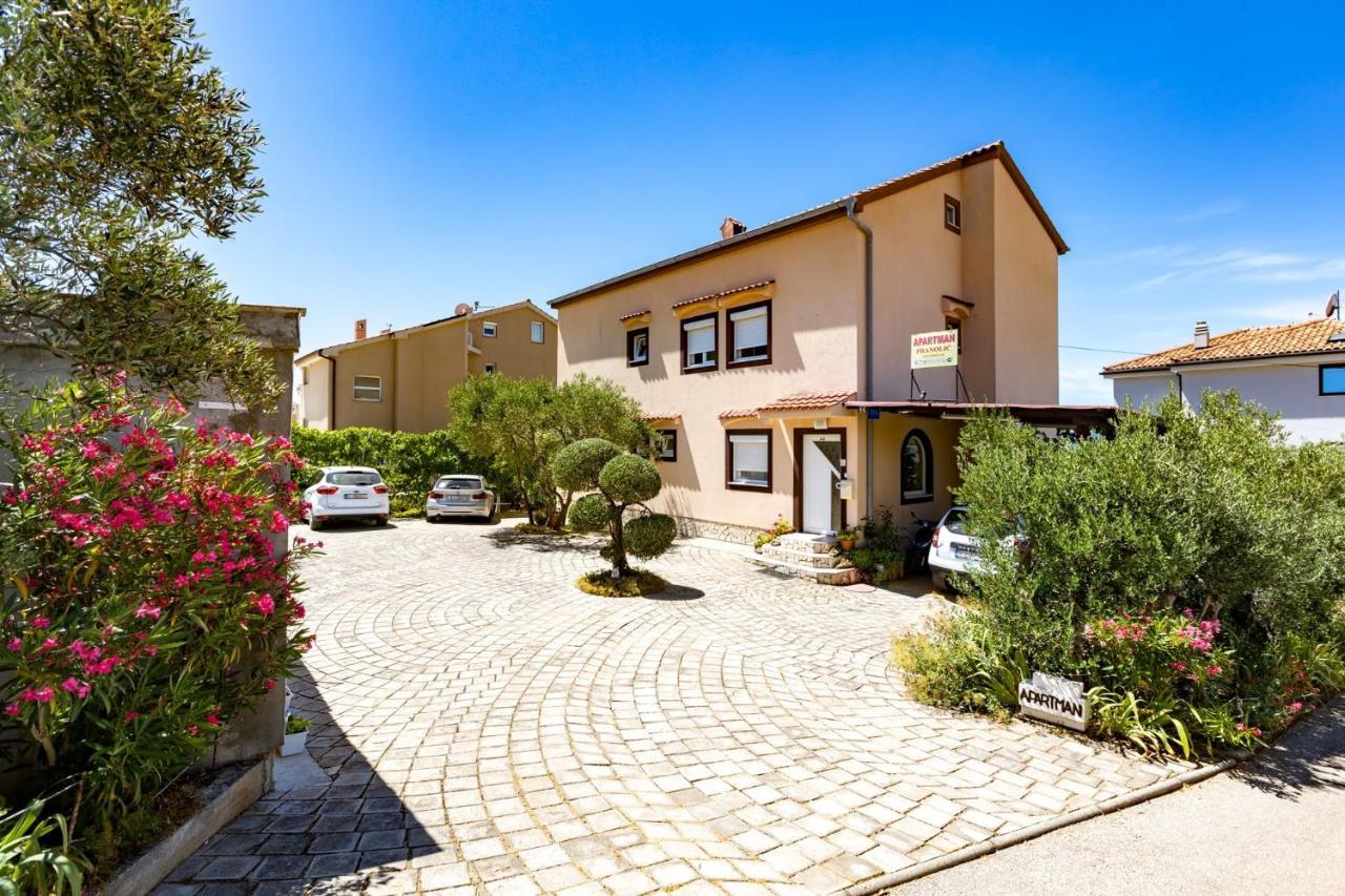 Apartments With A Swimming Pool Punat, Krk - 5378 Экстерьер фото