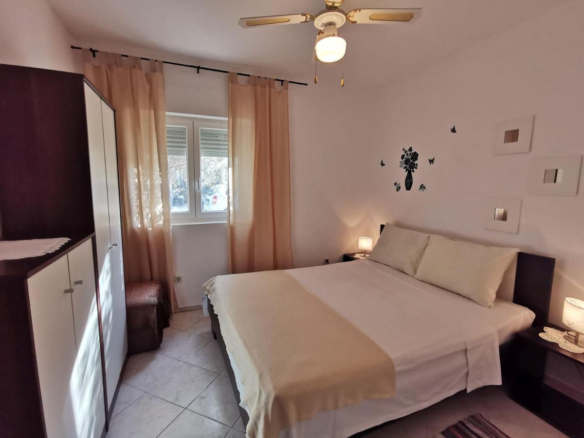 Apartments With A Swimming Pool Punat, Krk - 5378 Экстерьер фото