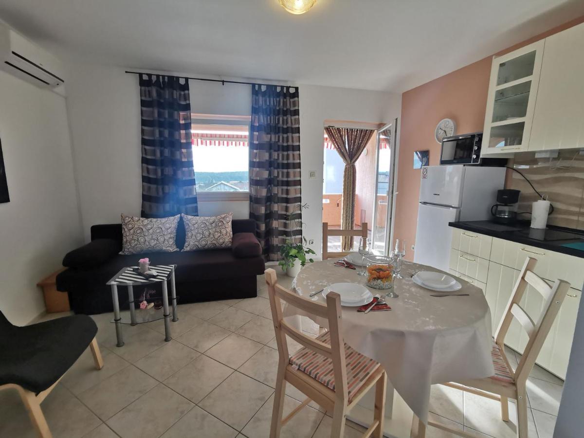 Apartments With A Swimming Pool Punat, Krk - 5378 Экстерьер фото